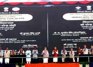 उत्तराखंड राज्य की जयंती के अवसर पर आयोजित समारोह में प्रधानमंत्री नरेंद्र मोदी ने ₹8260.72 करोड़ की योजनाओं का लोकार्पण और शिलान्यास किया