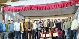 जनपद स्तरीय क्विज प्रतियोगिता पौड़ी में संपन्न, एकेश्वर विकास खंड प्रथम स्थान पर