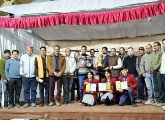 जनपद स्तरीय क्विज प्रतियोगिता पौड़ी में संपन्न, एकेश्वर विकास खंड प्रथम स्थान पर