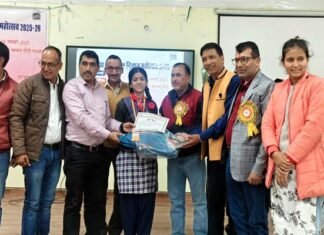 डाइट चढ़ीगांव में द्वितीय जिला सामाजिक विज्ञान महोत्सव सम्पन्न, 15 ब्लॉकों से 45 प्रतिभागियों ने किया हिस्सा samajik-vigyan-mahotsav diet chadigaon