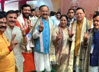 मुख्यमंत्री पुष्कर सिंह धामी पटना (बिहार) में नवनिर्वाचित सरकार के शपथ ग्रहण समारोह में हुए सम्मिलित swearing-in ceremony of the newly elected government in Bihar