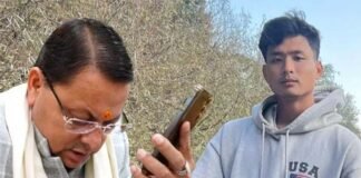 मुख्यमंत्री पुष्कर सिंह धामी ने एंजेल चकमा के पिता से की फोन पर वार्ता, हत्यारोपियों को सख्त सजा दिलाने का आश्वासन