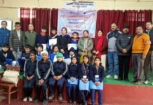 श्रीनगर में राष्ट्रीय आविष्कार अभियान के तहत क्विज प्रतियोगिता आयोजित, राजकीय उच्च प्राथमिक विद्यालय डांग रहा अव्वल