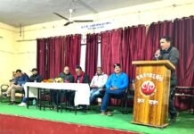 मंडलीय अध्यक्ष प्रत्याशी जयदीप रावत ने श्रीनगर से शुरू किया चुनाव प्रचार अभियान, शिक्षकों का मिला भारी समर्थन