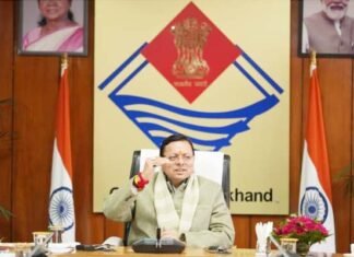 मुख्यमंत्री ने की राज्य में प्रस्तावित एवं निर्माणाधीन रेल परियोजनाओं की समीक्षा