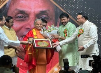 99TV के 2026 उगादि पुरस्कारालु: चिरंजीवी ने योगदा सत्संग सोसाइटी को सम्मानित किया