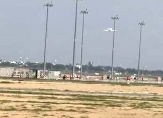 नोएडा इंटरनेशनल एयरपोर्ट से पहली फ्लाइट, सीएम योगी को लेकर रवाना हुआ विमान, देखिए वीडियो first flight took off from Noida International Airport