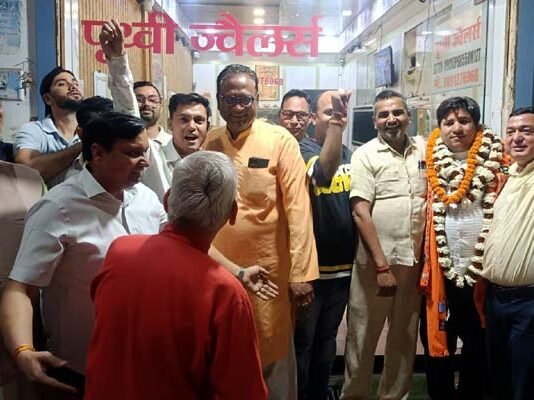 हेमंत जोशी के खोड़ा नगर पालिका में मनोनीत सभासद बनने पर भव्य स्वागत, क्षेत्र में खुशी की लहर