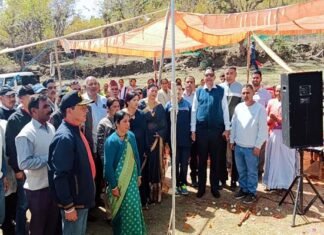 पौड़ी के कलेथ गांव में शहीद मुकेश कुमार पांडे की 30वीं पुण्यतिथि पर शहीदी दिवस, देशभक्ति के जयघोषों के बीच श्रद्धांजलि