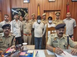 ग्रेटर नोएडा में 10.5 लाख की ज्वेलरी के साथ पुलिस ने दो चोरों को किया गिरफ्तार, बंद घरों को बनाते थे निशाना