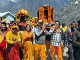 शंकराचार्य गद्दी, गाडू घड़ा-तेल कलश एवं विष्णु वाहन गरुड़ बदरीनाथ धाम रवाना