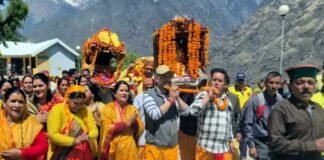 शंकराचार्य गद्दी, गाडू घड़ा-तेल कलश एवं विष्णु वाहन गरुड़ बदरीनाथ धाम रवाना