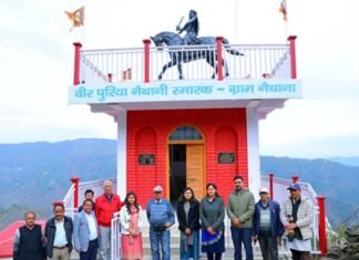 तहसील दिवस पर घंडियाल पहुंची डीएम, वीर पुरिया नैथानी स्मारक एवं सामुदायिक केंद्र का किया निरीक्षण, पट्टिका, साइनेज व सूचना पट्ट स्थापित के दिए निर्देश Veer Puriya Naithani Memorial and Community Center.