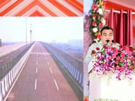 सड़क परिवहन, राजमार्ग मंत्री नितिन गड़करी ने रखा विकास परियोजनाओं का विवरण
