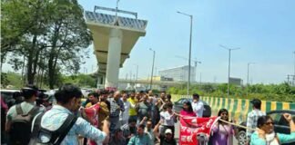 ग्रेटर नोएडा वेस्ट मेट्रो की DPR रद्द, स्थानीय निवासियों में गुस्सा residents-outraged-over-cancellation-of-greater-noida-west-metro-dpr-protest