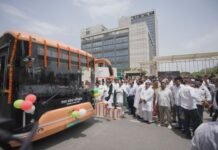 सार्वजनिक परिवहन से जुड़ा ग्रेटर नोएडा, जेवर एयरपोर्ट के लिए इलेक्ट्रिक सिटी बस सेवा का शुभारंभ, देखें किन रूटों पर चलेंगी इलेक्ट्रिक एसी बसें, कितना रहेगा किराया