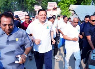 सीएम धामी ने 12वें अंतरराष्ट्रीय योग दिवस के उपलक्ष्य में आयोजित रन फॉर योगा कार्यक्रम में किया प्रतिभाग