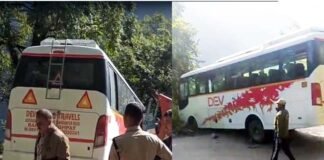 केदारनाथ यात्रा मार्ग पर बड़ा हादसा टला, श्रद्धालुओं से भरी बस पैराफिट तोड़कर खाई के ऊपर लटकी