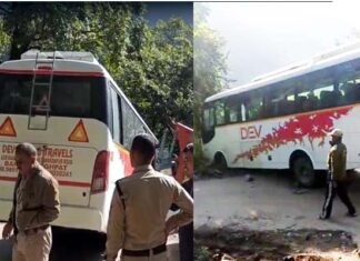 केदारनाथ यात्रा मार्ग पर बड़ा हादसा टला, श्रद्धालुओं से भरी बस पैराफिट तोड़कर खाई के ऊपर लटकी
