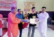 उत्तरांचल सांस्कृतिक भ्रातृ समिति ने मेधावी छात्रों व सेना में चयनित युवाओं का किया सम्मान Meritorious students and youths selected for the Army were felicitated