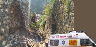 चमोली में दर्दनाक हादसा, भरभराकर गिरी अस्पताल की दीवार, मलबे में दबने से डॉक्टर की मौत