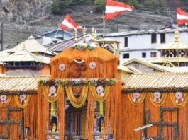 बद्रीनाथ में बना आस्था का नया कीर्तिमान, यात्री संख्या के सभी पुराने रिकॉर्ड टूटे, पहली बार पहुंचे 17.79 लाख से अधिक श्रद्धालु