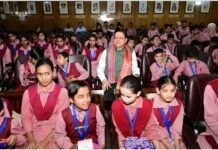 दिव्यांग बच्चों के बीच अपना जन्म दिवस मनाने पहुंचे मुख्यमंत्री पुष्कर सिंह धामी, बच्चों के साथ केक काटा, आत्मीयता से मिले और साझा की जन्म दिवस की खुशियां differently-abled-children