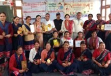 पोषण माह के समापन पर आंगनबाड़ी कार्यकत्रियों का सम्मान, आधुनिक सुविधायुक्त 30 आंगनबाड़ी केंद्रों के ‘आंगन मिलन’ अभियान का शुभारंभ Anganwadi workers f