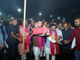मुख्यमंत्री धामी ने हिंदू नेशनल कॉलेज में किया रावण दहन, प्रदेशवासियों को दी विजयादशमी की शुभकामनाएं