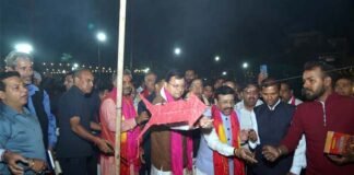 मुख्यमंत्री धामी ने हिंदू नेशनल कॉलेज में किया रावण दहन, प्रदेशवासियों को दी विजयादशमी की शुभकामनाएं