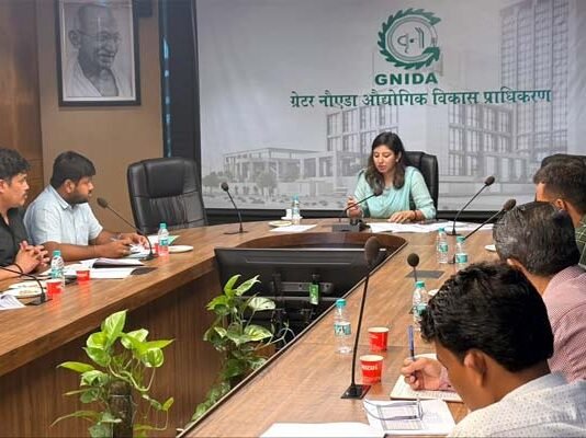 दिवाली पर रोशनी से जगमगाएगा ग्रेटर नोएडा, प्रवेश द्वार और गोलचक्करों पर होगी विशेष प्रकाश व्यवस्था