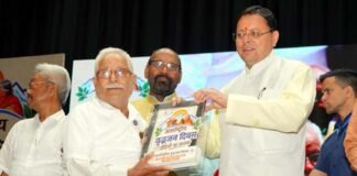 श्रीनगर गढ़वाल निवासी वरिष्ठ समाजसेवी सत्यप्रकाश घिल्डियाल को राज्य स्तरीय सम्मान Satyaprakash Ghildiyal honored at the state level