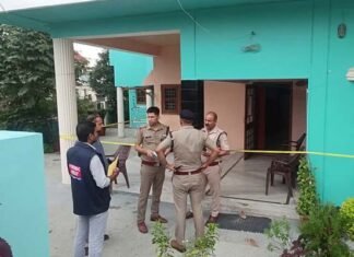 देहरादून में दिनदहाड़े ट्रिपल मर्डर से सनसनी, हत्यारोपी गिरफ्तार Triple murder in broad daylight in Dehradun sparks sensation; accused arrested.