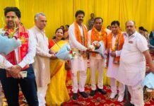 विजयादशमी पर आरडब्ल्यूए अल्फा-2 के नवनिर्वाचित पदाधिकारियों का भव्य शपथ ग्रहण समारोह आयोजित