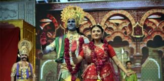 श्री बालाजी रामलीला कमेटी की रामलीला में ताड़का वध बना आकर्षण का केंद्र