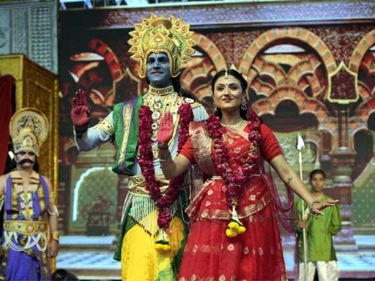 श्री बालाजी रामलीला कमेटी की रामलीला में ताड़का वध बना आकर्षण का केंद्र